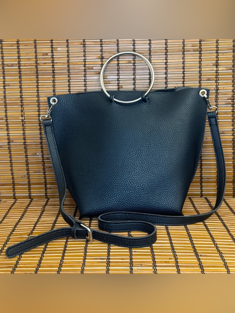 Black Pebbled Faux Leather Ring-Handle Bucket Bag - Unbranded